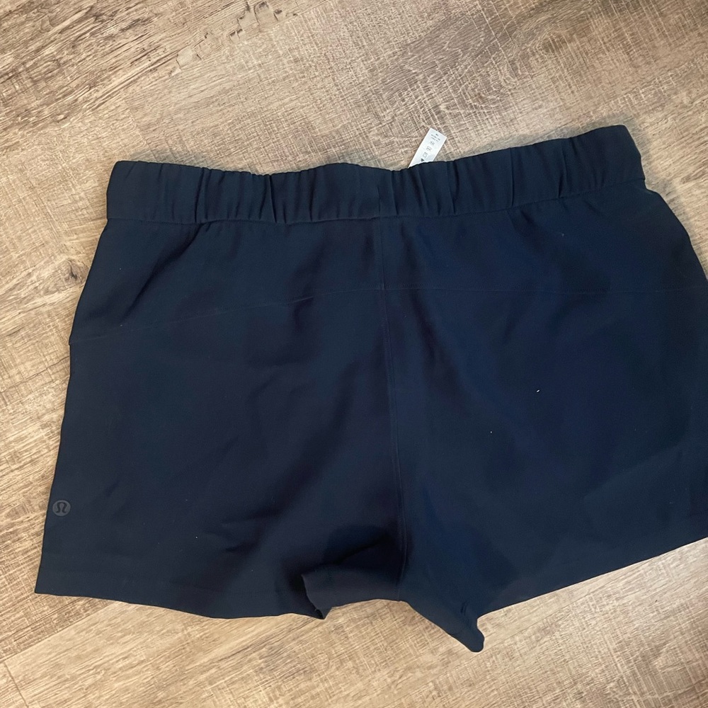 Lululemon stroll at sunrise shorts